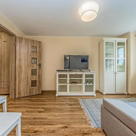 아파트 Victus Bright With Parking By Renters
